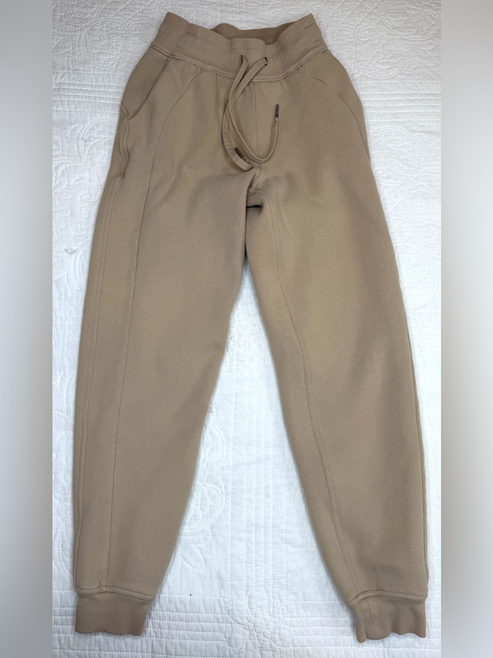 Lululemon Scuba High-Rise Jogger Fleece 25” Inseam Trench Tan Sz 0